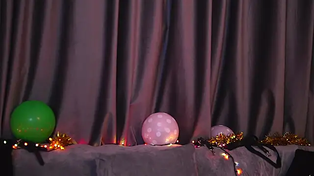 CarlaGavin online show from 12.24.24
