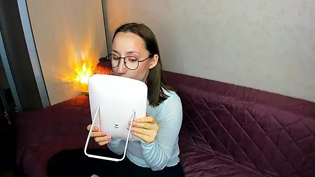 MelodyOfLovee online show from 03.24.26