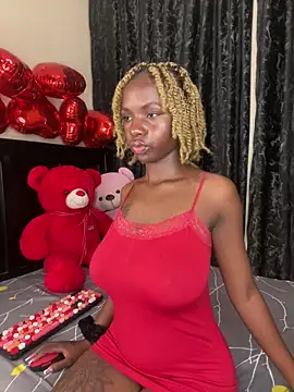 karembo Johnson online show from 03.09.25