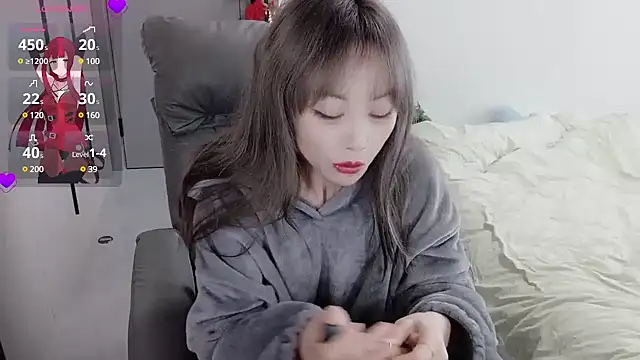 Snapshot of Xiaoyu-G chatting on 02.06.25 Xiaoyu-G online show from 02.06.25