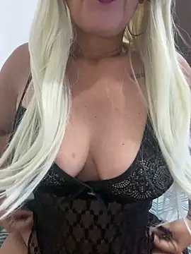 Snapshot of Biaangel34 chatting on 03.18.25 Biaangel34 online show from 03.18.25