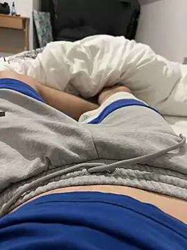 Snapshot of val6910 chatting on 12.20.24 val6910 online show from 12.20.24