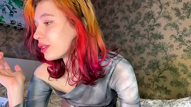 Evvie Summn1 online show from 03.10.25