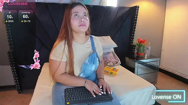 MAHIASMITH13 online show from 10.20.25