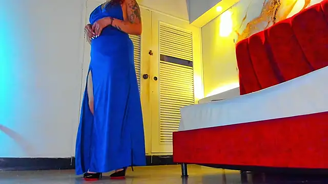 MAISE HILL1 online show from 10.17.25