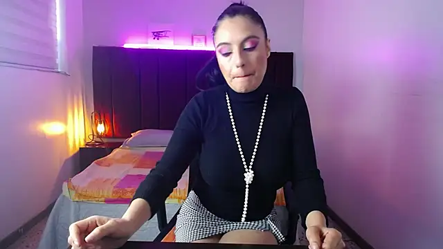 Zuzana21 online show from 12.11.24