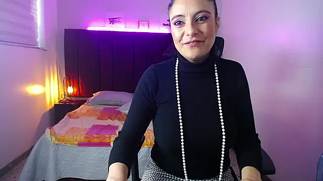 Zuzana21 online show from 12.11.24