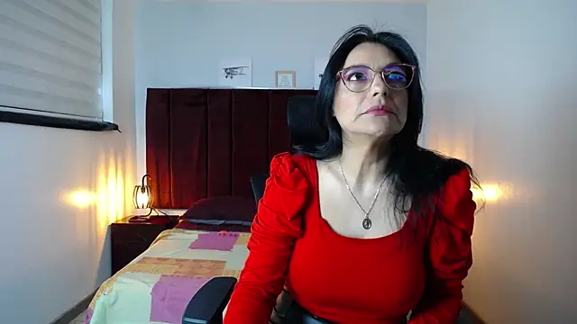 Zuzana21 online show from 12.18.24