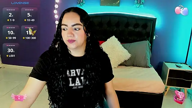 Snapshot of Ambeer_Cute chatting on 02.07.25 Ambeer Cute online show from 02.07.25