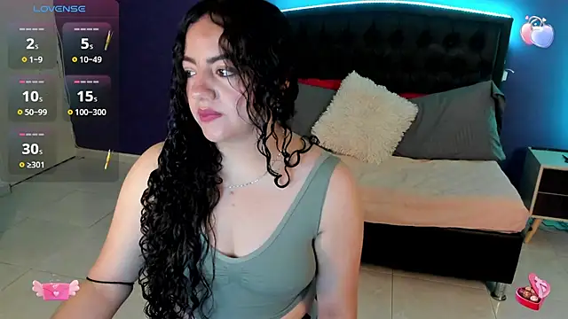 Snapshot of Ambeer_Cute chatting on 02.10.25 Ambeer Cute online show from 02.10.25
