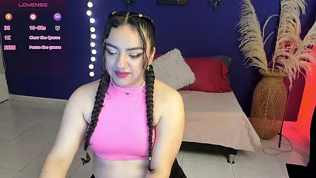 Snapshot of Ambeer_Cute chatting on 03.11.25 Ambeer Cute online show from 03.11.25