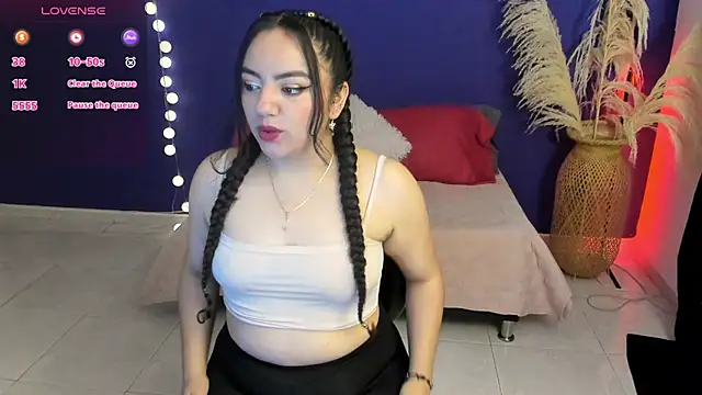 Snapshot of Ambeer_Cute chatting on 03.13.25 Ambeer Cute online show from 03.13.25
