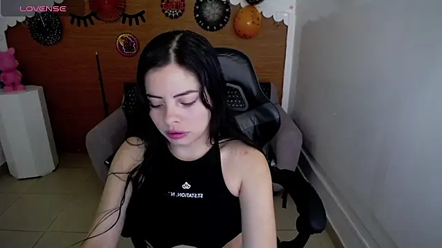 Chinatsu t online show from 10.20.25