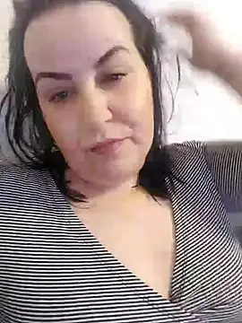 Snapshot of Tamara1955 chatting on 02.05.25 Tamara1955 online show from 02.05.25