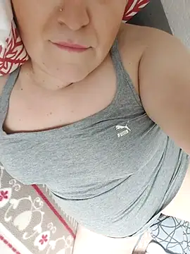 Snapshot of Tamara1955 chatting on 02.10.25 Tamara1955 online show from 02.10.25