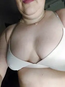 Snapshot of Tamara1955 chatting on 02.19.25 Tamara1955 online show from 02.19.25