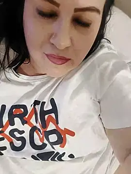 Snapshot of Tamara1955 chatting on 02.22.25 Tamara1955 online show from 02.22.25