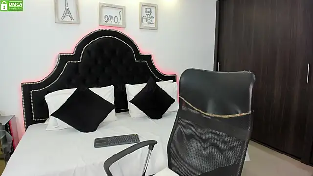 MaxxiCruz online show from 01.13.25