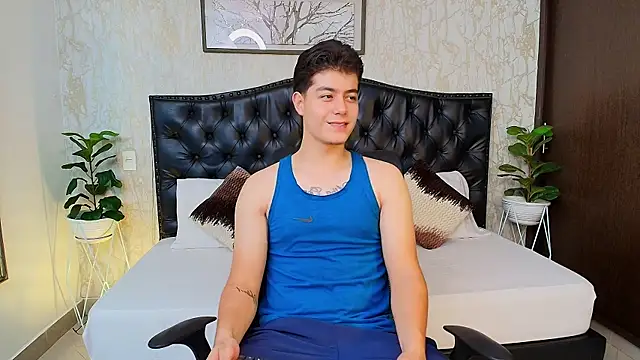 MaxxiCruz online show from 09.30.25