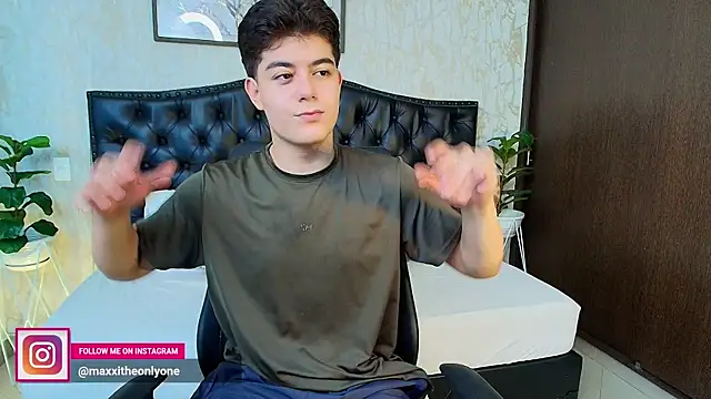 MaxxiCruz online show from 10.14.25