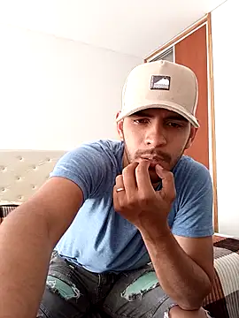 Melwil  online show from 11.02.25