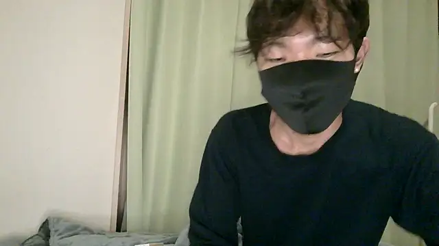 UKI06 online show from 12.15.24