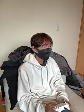 UKI06 online show from 03.05.25