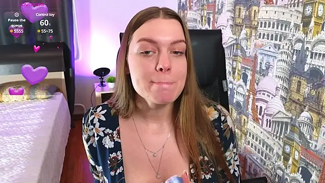 Lovella Lips online show from 02.17.25