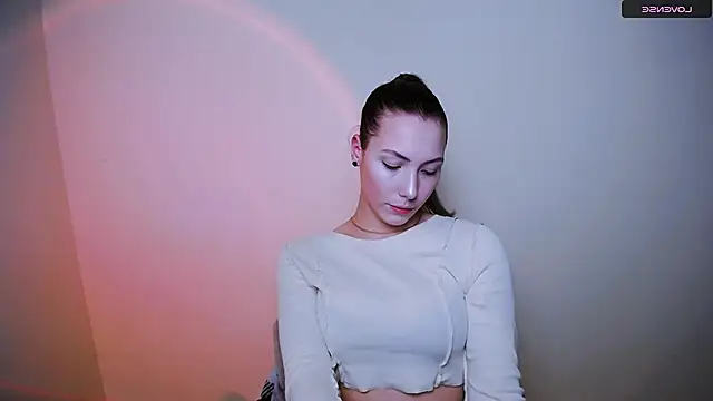 VanessaMay  online show from 12.12.24