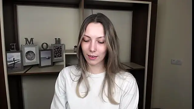 VanessaMay  online show from 03.01.26