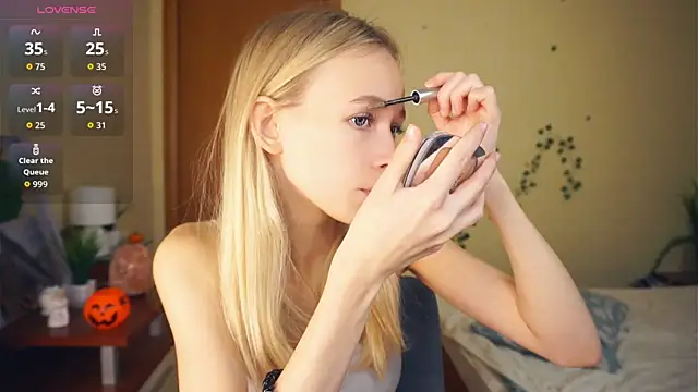 LynetBurby online show from 10.27.25