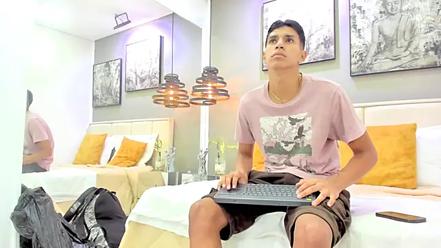 kieran derek online show from 10.23.25