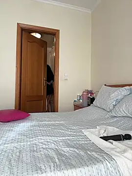 Snapshot of soli-lov chatting on 01.16.25 soli-lov online show from 01.16.25