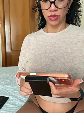 soli-lov online show from 02.18.26