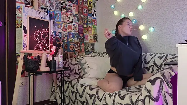 LittleLeen online show from 02.05.25