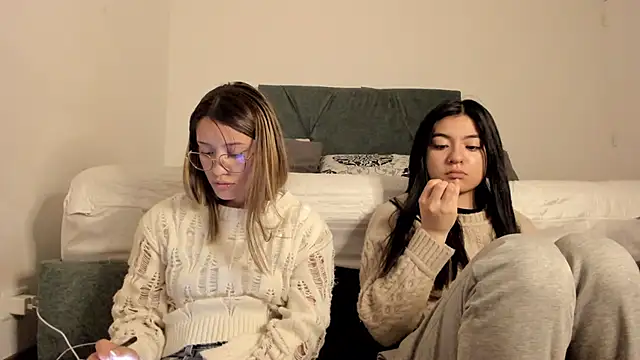 Gabby and Alice online show from 12.14.24