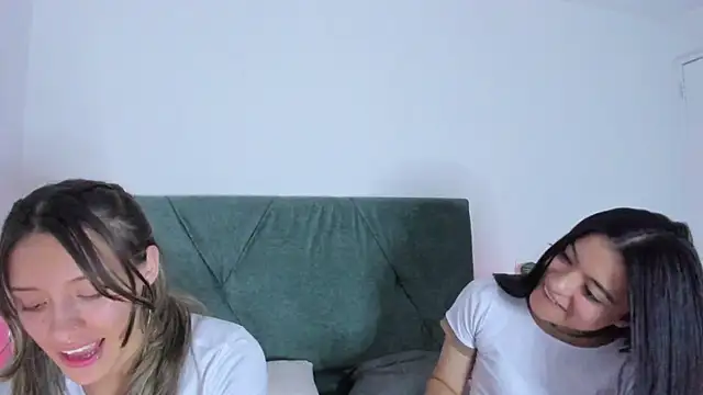 Gabby and Alice online show from 02.06.25