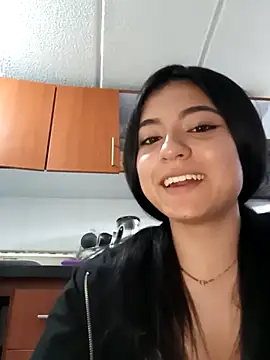 Gabby and Alice online show from 02.12.25