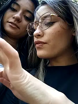 Gabby and Alice online show from 02.15.25