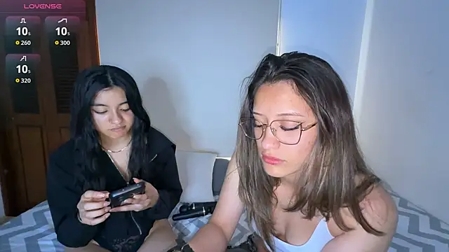 Gabby and Alice online show from 09.13.25