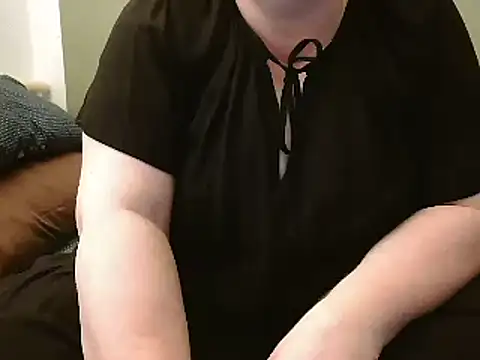 Snapshot of MarthaBriest chatting on 12.16.24 MarthaBriest online show from 12.16.24