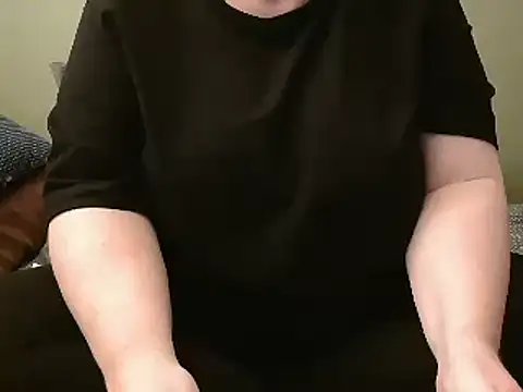 Snapshot of MarthaBriest chatting on 12.28.24 MarthaBriest online show from 12.28.24