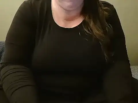 Snapshot of MarthaBriest chatting on 01.11.25 MarthaBriest online show from 01.11.25