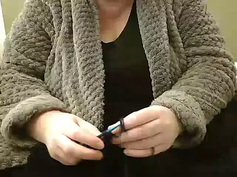 Snapshot of MarthaBriest chatting on 01.17.25 MarthaBriest online show from 01.17.25