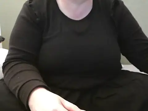 Snapshot of MarthaBriest chatting on 01.27.25 MarthaBriest online show from 01.27.25