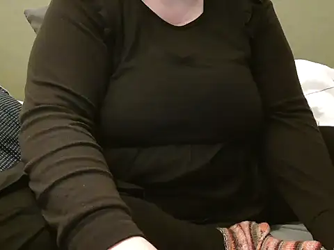 Snapshot of MarthaBriest chatting on 01.27.25 MarthaBriest online show from 01.27.25