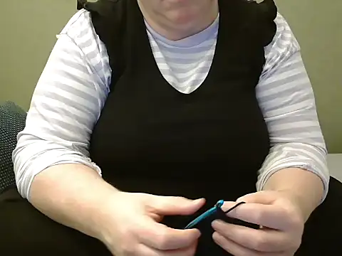 Snapshot of MarthaBriest chatting on 01.29.25 MarthaBriest online show from 01.29.25