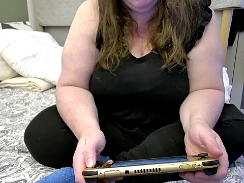 MarthaBriest online show from 11.06.25