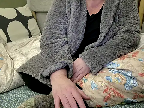 MarthaBriest online show from 01.16.26