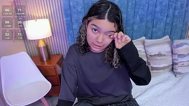 pretty sunlight  online show from 03.05.26